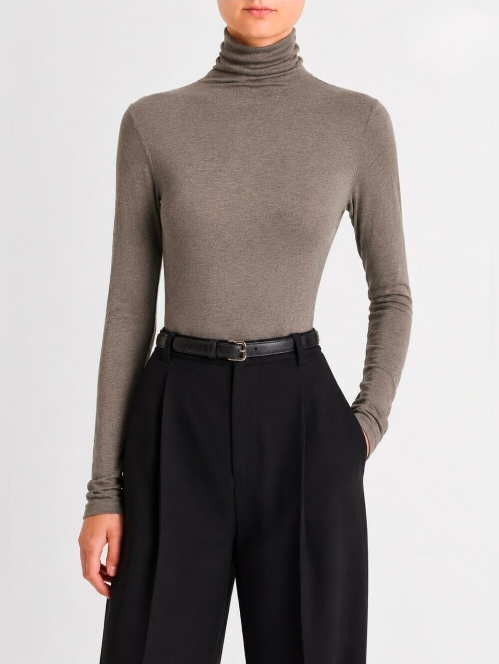 Vince Essential Long-Sleeve Turtleneck Top in Heather Taupe XS